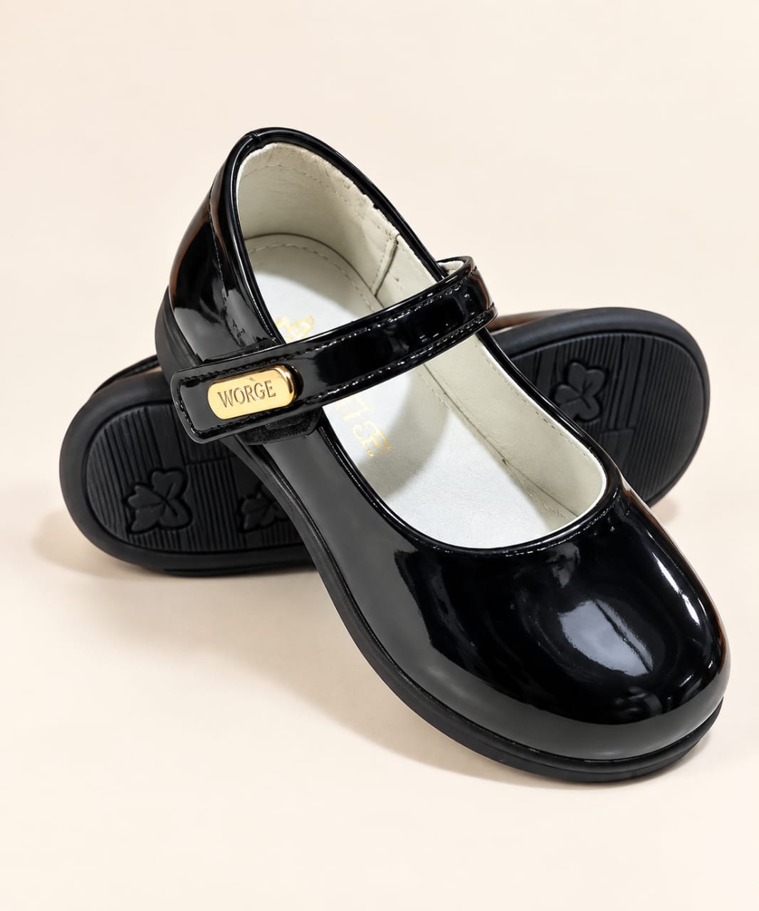 SHINNY SCOOL SHOES