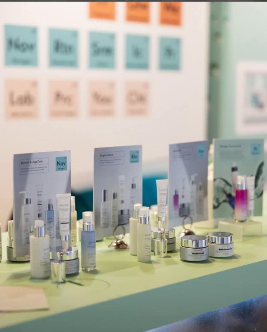 VIOLET / Beauty & Business with Oriflame product 3